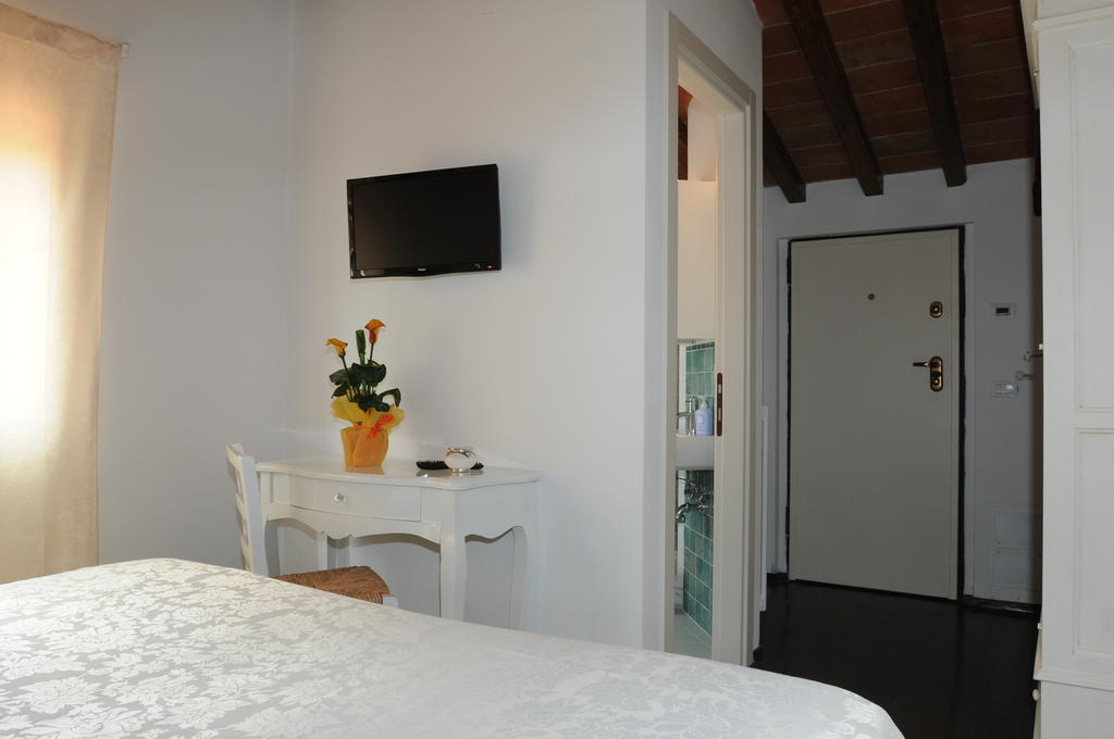 Agriturismo Borgo Nuovo Di Mulinelli أريتسو الغرفة الصورة